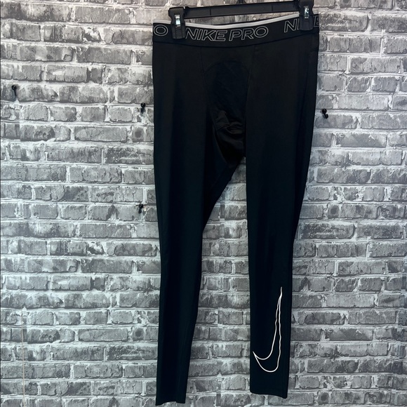 Men's Nike Pro Black Leggings with White Swoosh - Picture 1 of 9